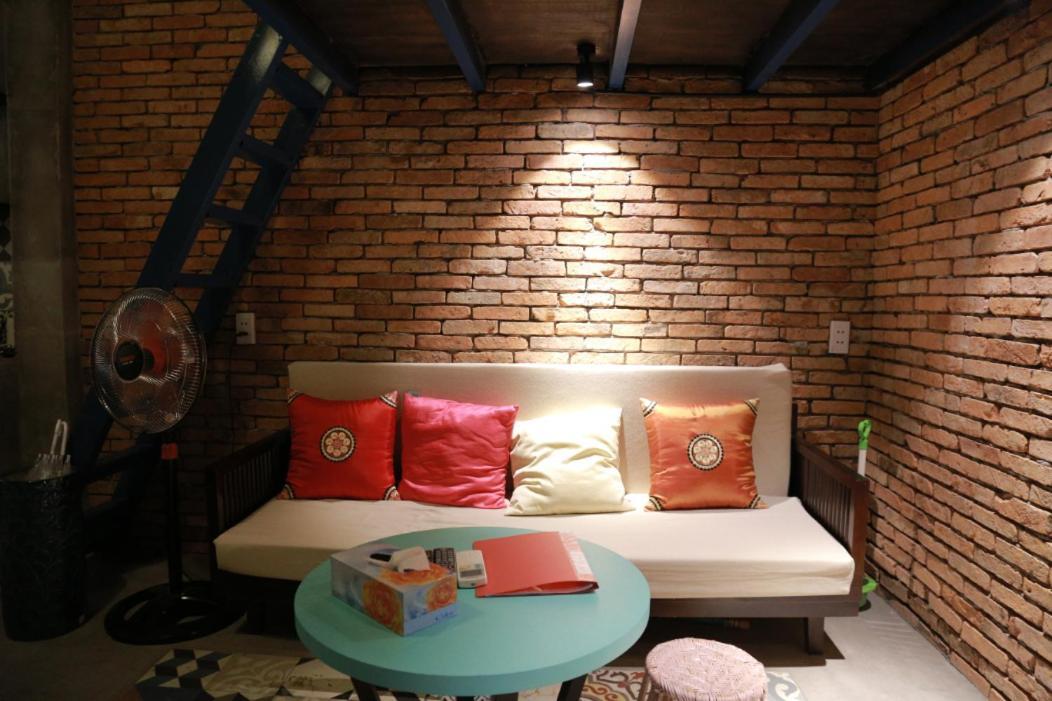 Stay&Chill - S.1: Ancient Studio Nearby Bui Vien Хошимин Экстерьер фото